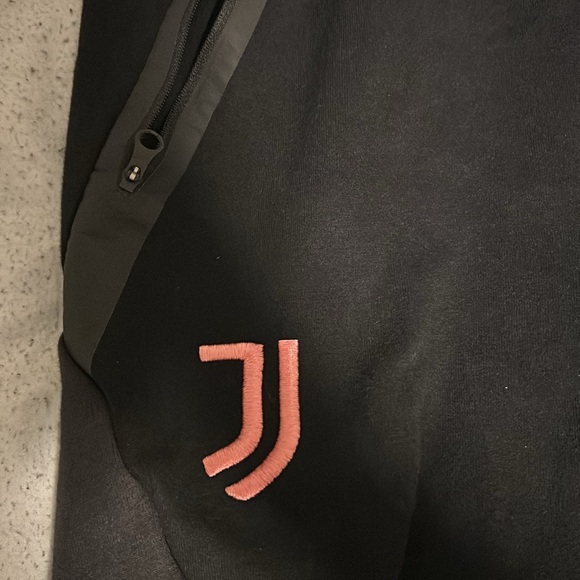 Adidas Juventus Joggers - Picture 4 of 6